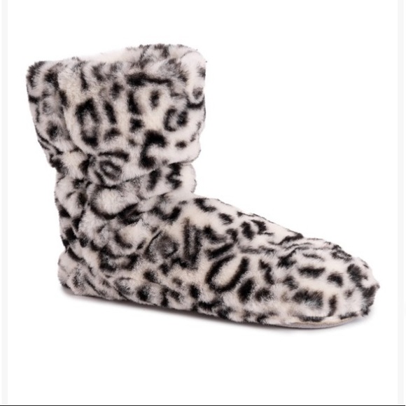 MUK LUK Slippers! Snow Leopard! Faux Fur! NWT! Size L/XL - Picture 3 of 3
